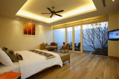 Centara Grand West Sands Resort & Villa Phuket