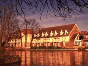 Mercure London Staines-upon-Thames Hotel