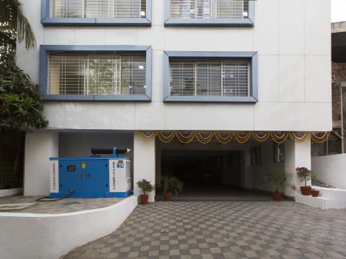 OYO 11527 Gaurav Residency