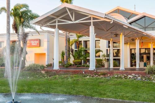 Clarion Hotel Orlando International