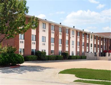 Quality Inn and Suites Dallas Fort Worth Airport North